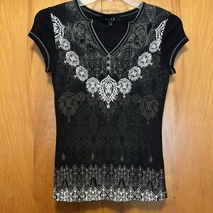 BLEU Vintage Y2K Tattoo Vneck Tee Size Small Black